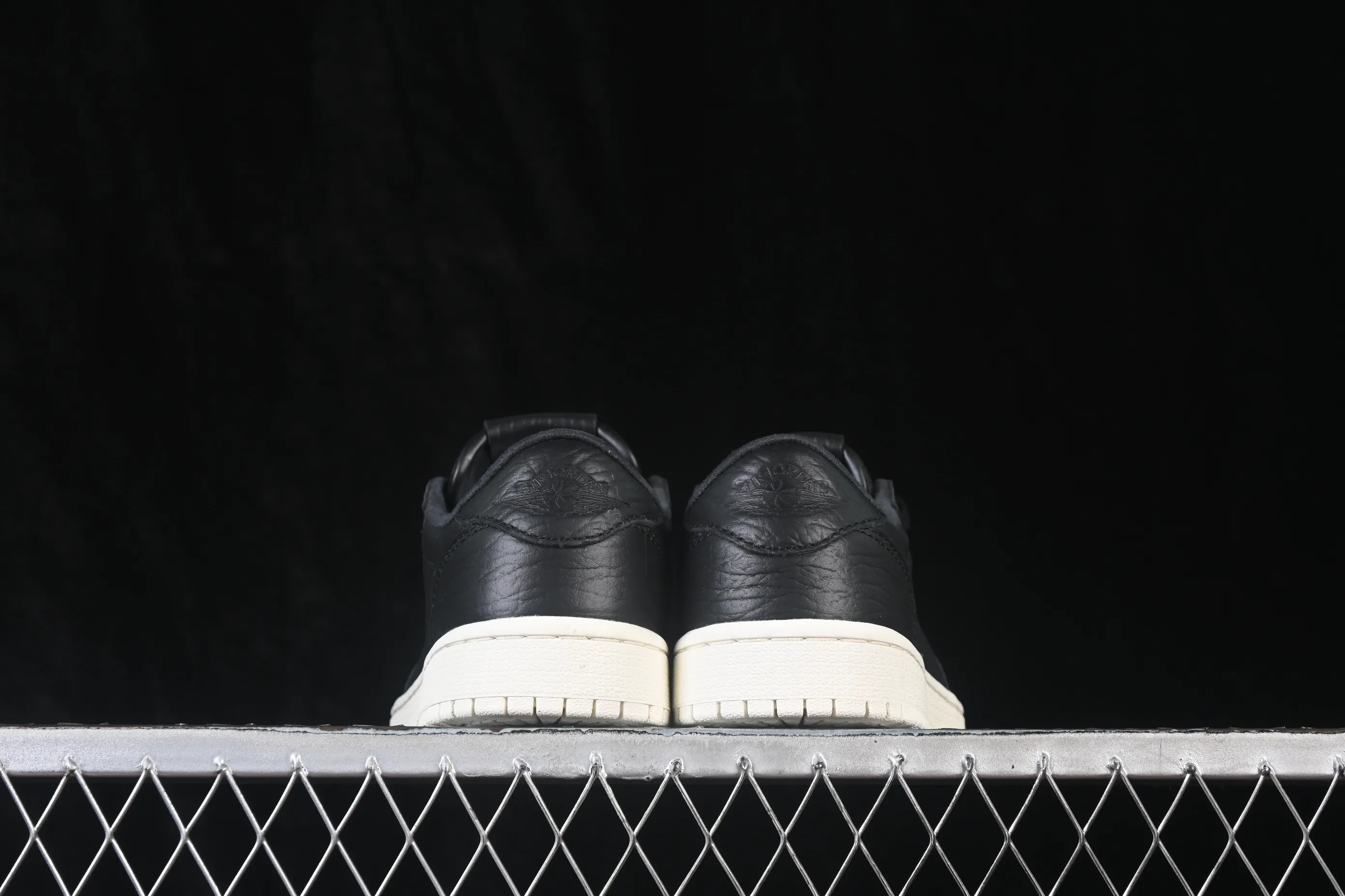 All categories Air Jordan Jordan series basketball shoes Air Jordan 1 Low Air Jordan 1 Low "Black Sail" AJ1 Joe 1 solid color low-top retro culture basketball shoes 848775-005